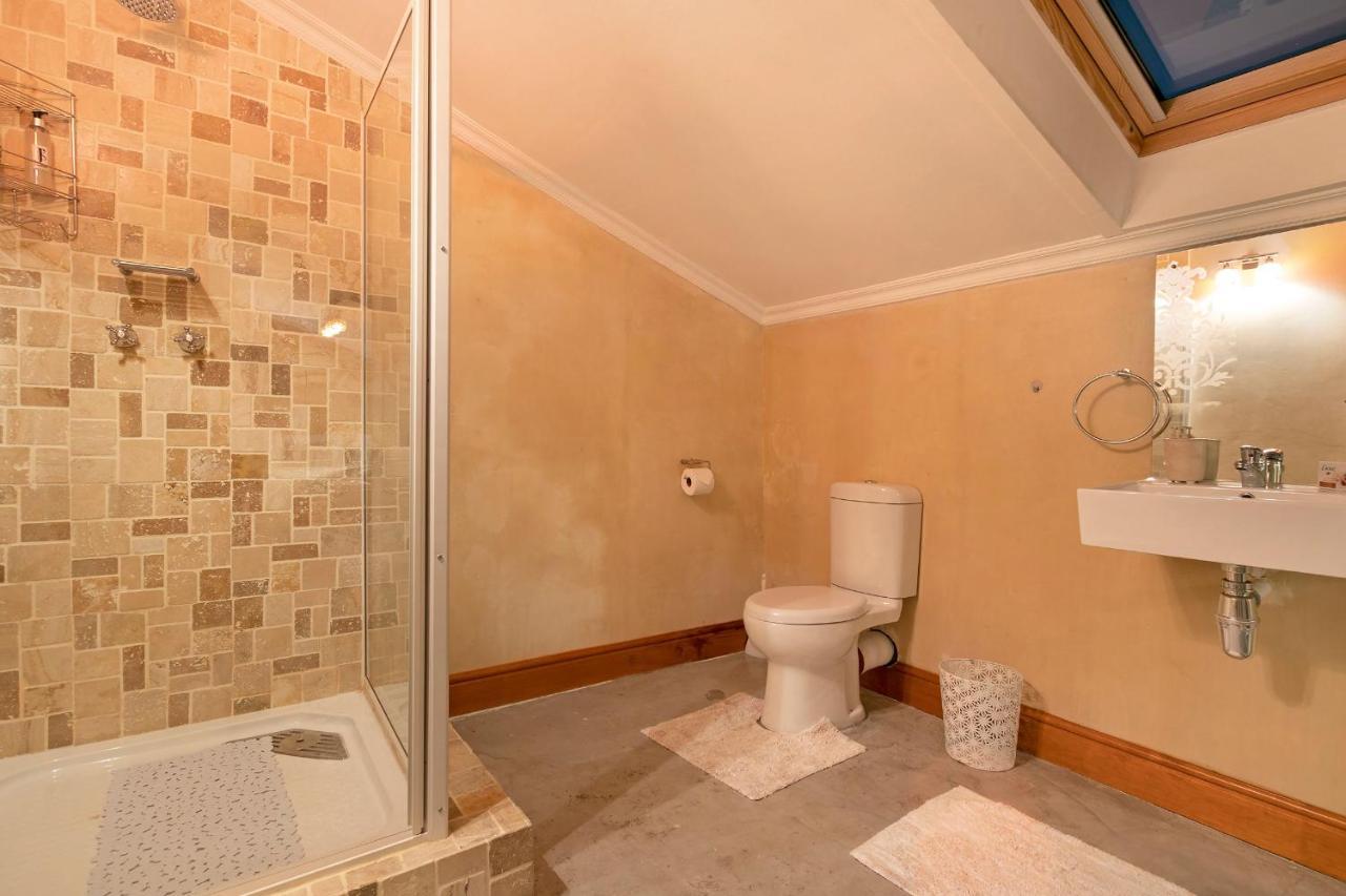 شقة J'S Audacious Living Montagu Self Catering المظهر الخارجي الصورة