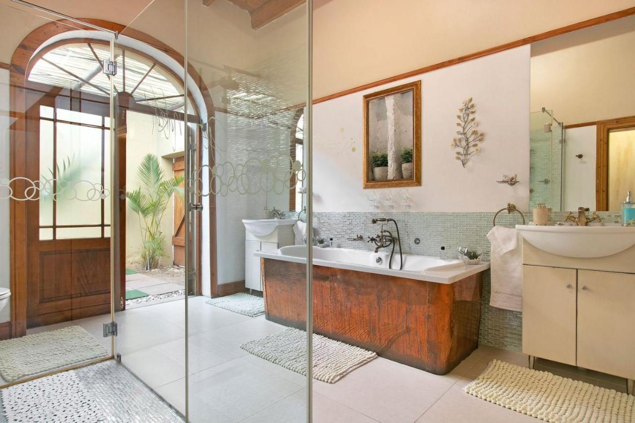 شقة J'S Audacious Living Montagu Self Catering المظهر الخارجي الصورة