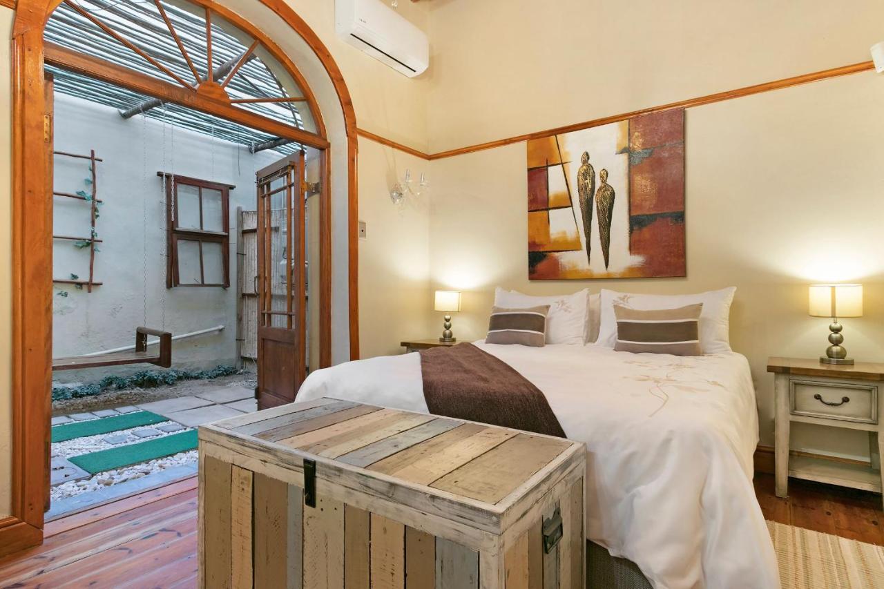 شقة J'S Audacious Living Montagu Self Catering المظهر الخارجي الصورة